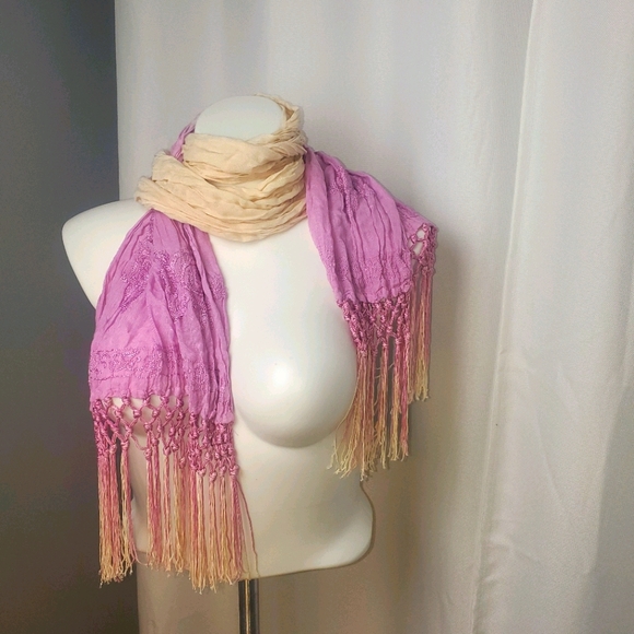 pink & Ivory ombre 2 tone scarf. Dupatta hijab - Picture 2 of 3